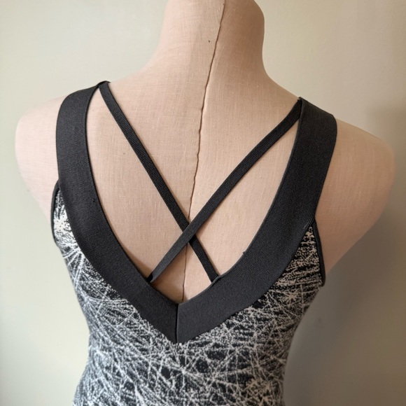 ZAC POSEN Z SPOKE Knit Dress with Pleated Detail - Picture 7 of 14